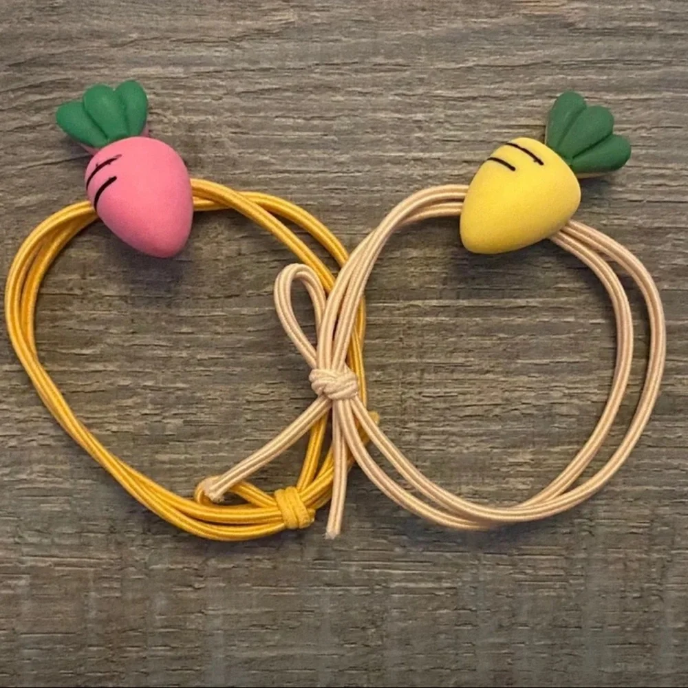💞 New Set of 2 Little Girls Easter Carrot Bracelets